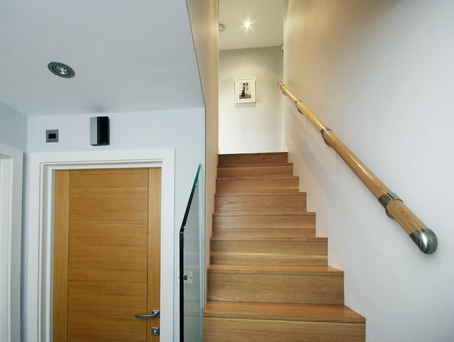 The Oars - Riverfront Property Henley-on-Thames Extérieur photo