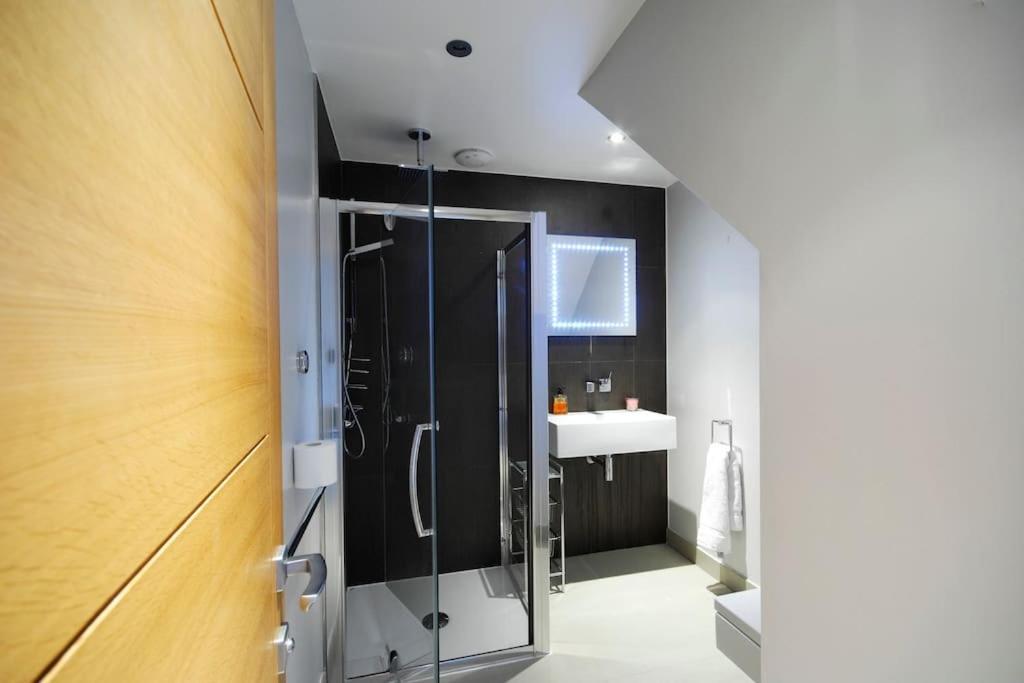 The Oars - Riverfront Property Henley-on-Thames Extérieur photo