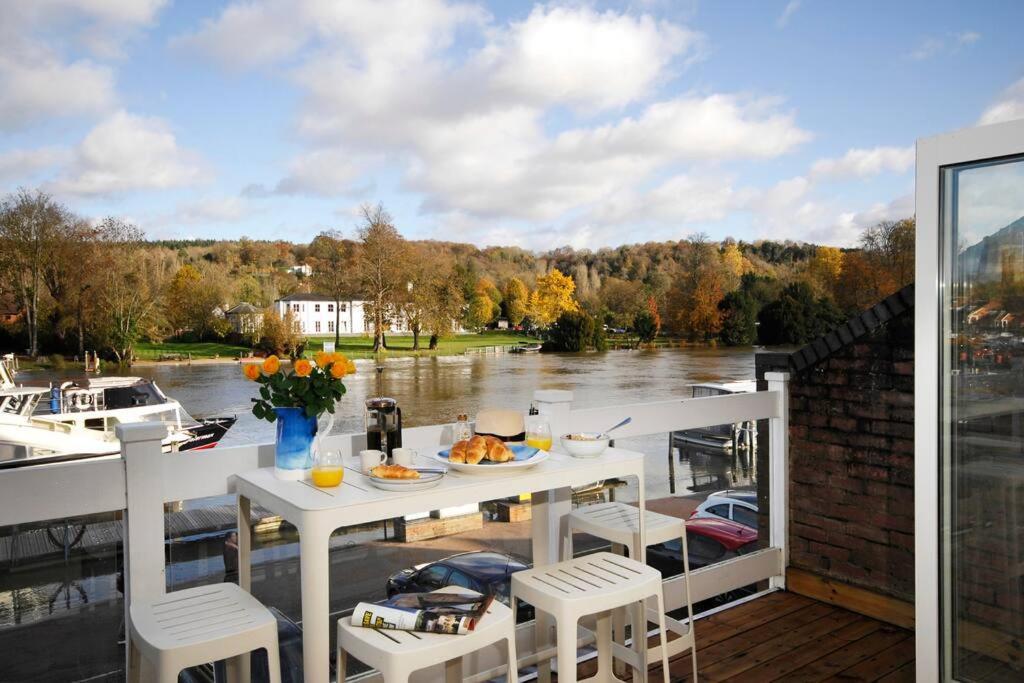The Oars - Riverfront Property Henley-on-Thames Extérieur photo